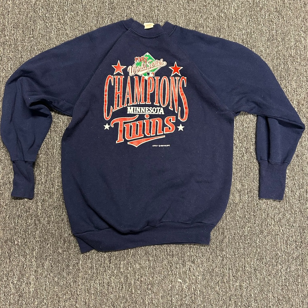 Vintage 80s Minnesota Twins Crewnecm